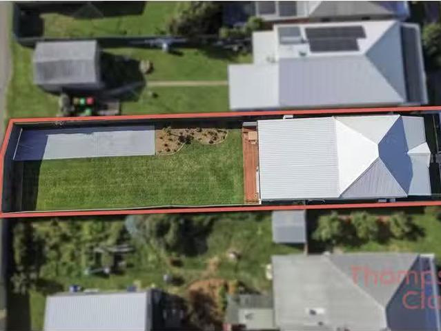 Unique 158 Elgin Street, Maitland House for rent Listed by Je.