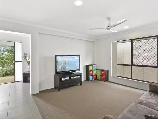 Cheap 15 Magnetic Terrace, North Lakes, QLD 4509