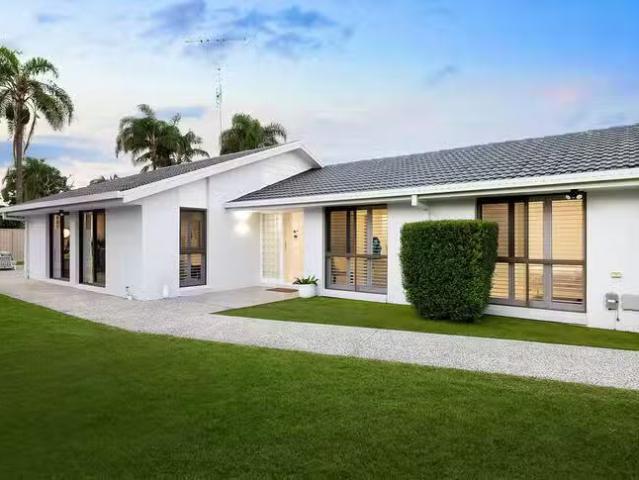 Cheap 15 Mccleary Street, Bundall, QLD 4217