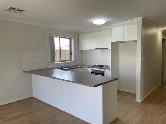 Cozy 15 Mcinnes Avenue, Whyalla Jenkins, SA 5609
