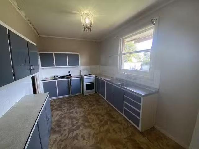 Cheap 15 Adams Road, Elizabeth Park, SA 5113