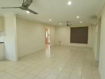 Nice 15 Swan Street, Armstrong Beach, QLD 4737