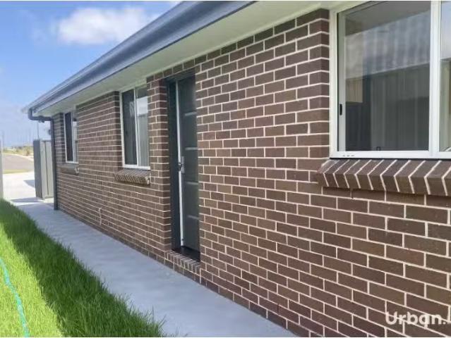 Cheap 15a Footwall Road, Gillieston Heights Apartment for rent.