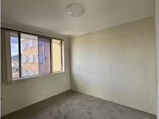 Deal! 16/3 Campbell Street, Queanbeyan Apartment for rent Lis.