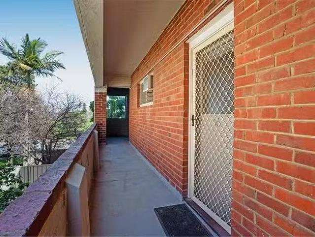 Just in! 16/126 Terrace Road, Perth, WA 6000