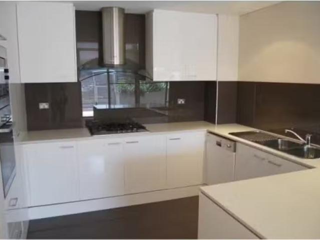 New 16/2 12 Young Street, WOLLONGONG Townhouse for rent Liste.