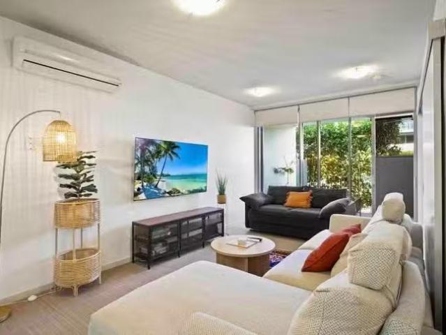 Cozy 16/70 Love Street, Bulimba, QLD 4171
