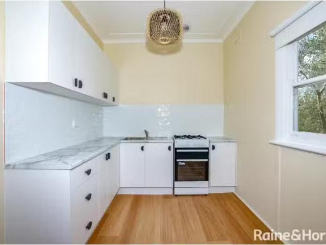 Charming 1/69 Bant Street, SOUTH BATHURST Apartment for rent.
