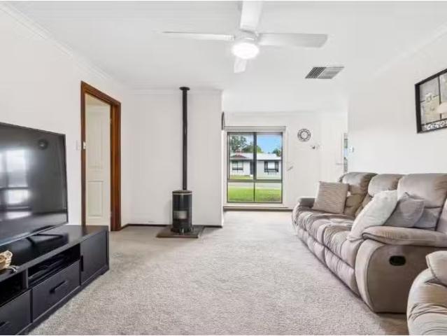 Rental! 16 Ogwell Crescent, Reynella East House for rent List.