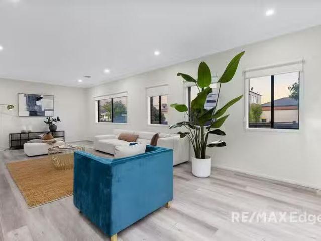 Unique 16 Astra Avenue, Truganina, VIC 3029