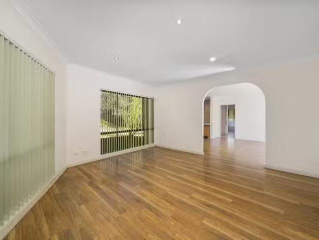 Unique 1/6 Denman Parade, Leura, NSW 2780