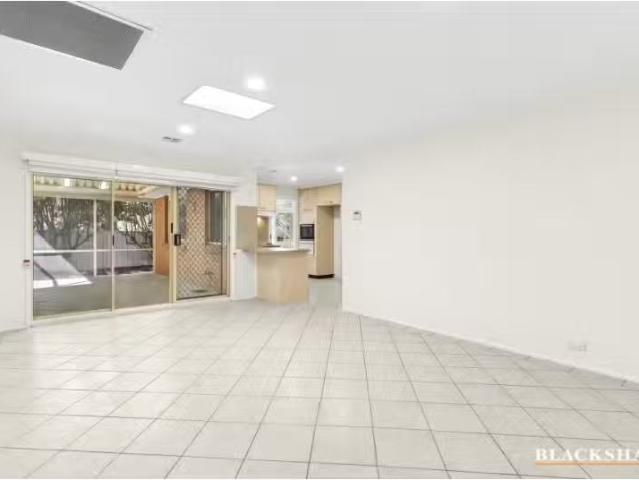 New 16 Fairweather Circuit, Lyneham House for rent Listed by.