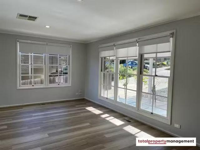 Unique 16 Folingsby Street, Weston House for rent Listed by C.