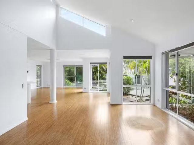 Rental! 16 Shorehaven Drive, Noosaville, QLD 4566