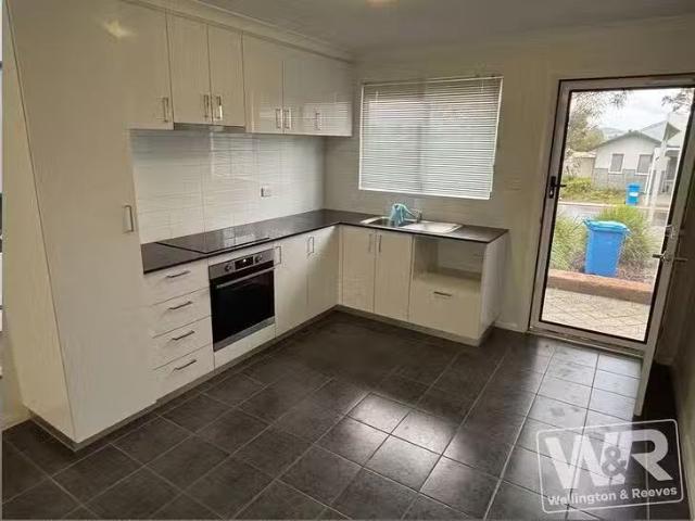 Cozy 17/4 Eaton Avenue, Mount Barker, WA 6324