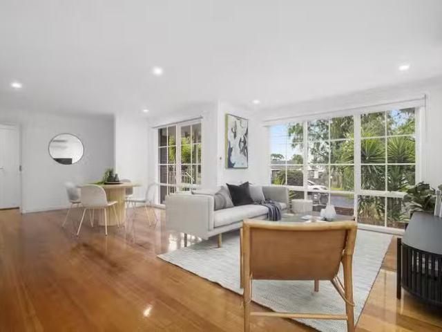 Cheap 1/78 Wickham Road, Hampton East, VIC 3188