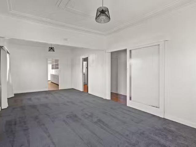 For Rent! 179 West Street, Newtown, QLD 4350