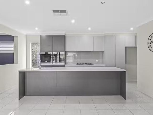 Charming 17 Beekeeper Road, Armstrong Creek, VIC 3217