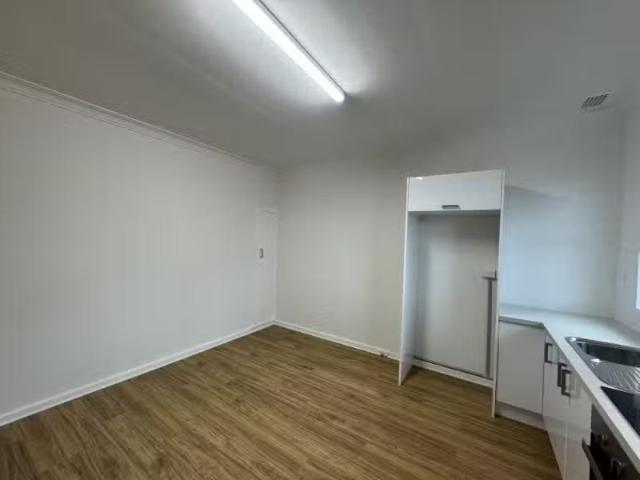 Unique 1/7 Bellevue Road, Belmont, NSW 2280 Apartment for rent.