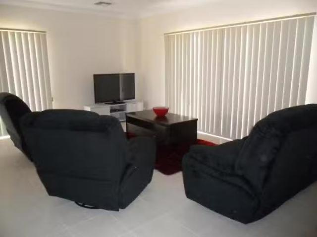 Cozy 17 Phillips Street, Whyalla Stuart, SA 5608