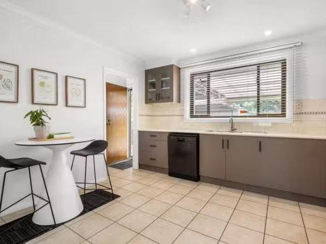 Nice 17 Princess Road, Corio, VIC 3214 House for Rent