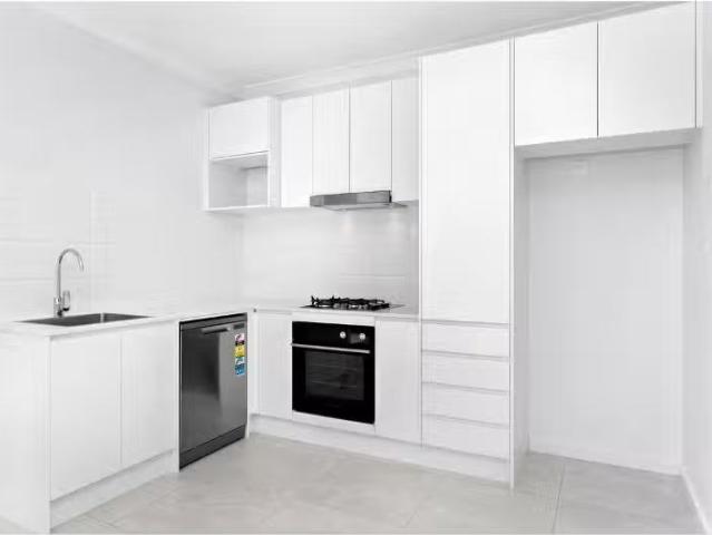 New 17A Ballyneal Crescent, Heddon Greta Apartment for rent L.