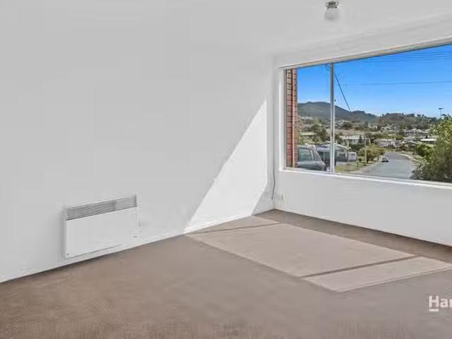 For Rent! 1/85 Box Hill Road, CLAREMONT, TAS 7011 Unit for R.