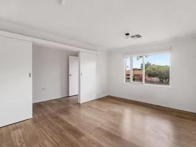 Cozy 189 Elizabeth Road, Morphett Vale, SA 5162