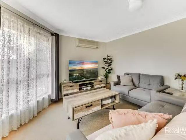 Charming 18 Mooney Street, Harlaxton, QLD 4350