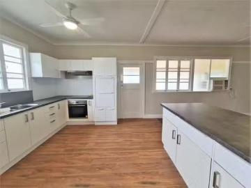 Rental! 18 Caleys Court, Lockrose, QLD 4342