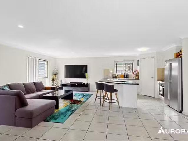 Charming 18 Gunadoo Street, Thornlands, QLD 4164