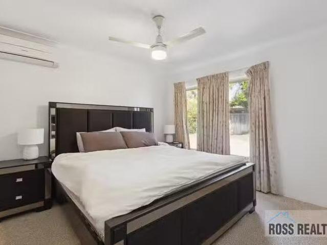 Deal! 18 Hibbertia Place, Ellenbrook, WA 6069