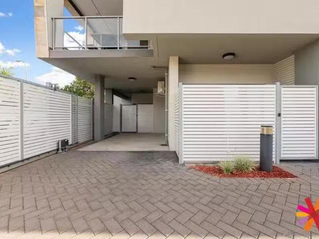 Unique 1/8 Salisbury Road, Rivervale, WA 6103