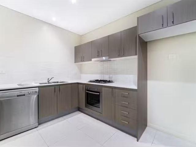 Rental! 19/30 32 Briens Road, Northmead Apartment for rent Li.