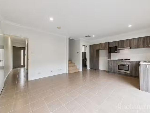 Just in! 19/39 Simpson Street, Applecross, WA 6153