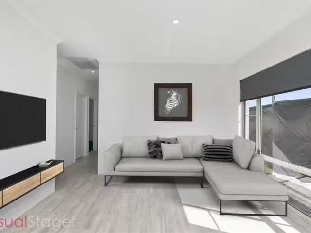 Cozy 19 Faroe Way, THE VINES, WA 6069 House for Rent