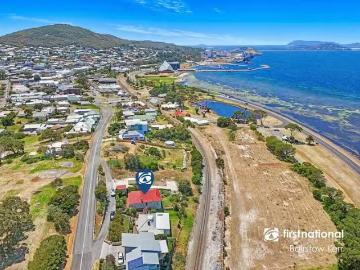 Cheap 19 Festing Street, Albany, WA 6330
