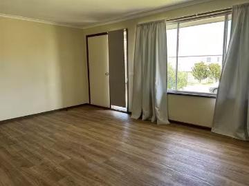 Cozy 19 Passatt Street, Encounter Bay, SA 5211