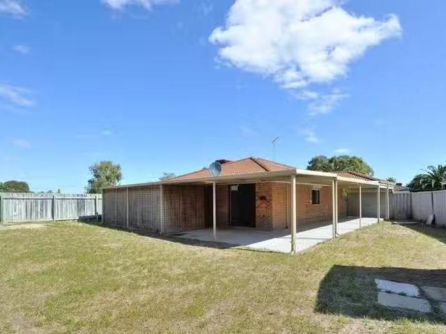 Cozy 19 Silver Grove, Warnbro, WA 6169