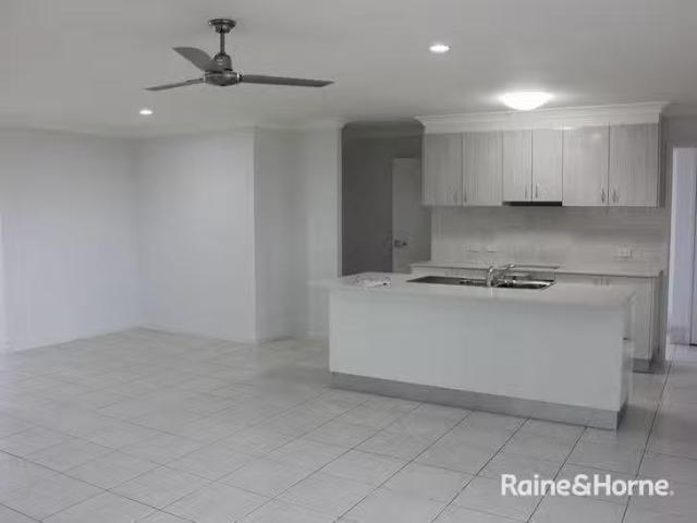 Charming 100 Royal Sands Boulevard, Bucasia, QLD 4750