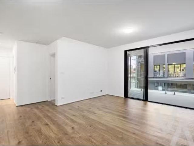 Cheap 101/5 Throsby Street, Wickham Apartment for rent Listed.