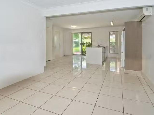 Cheap 101/6 44 Clearwater Street, Bethania, QLD 4205