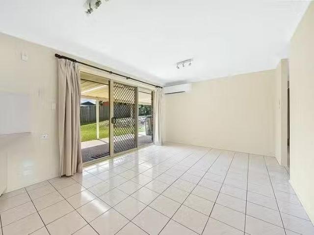 Deal! 101 Paramount Circuit, Mcdowall, QLD 4053