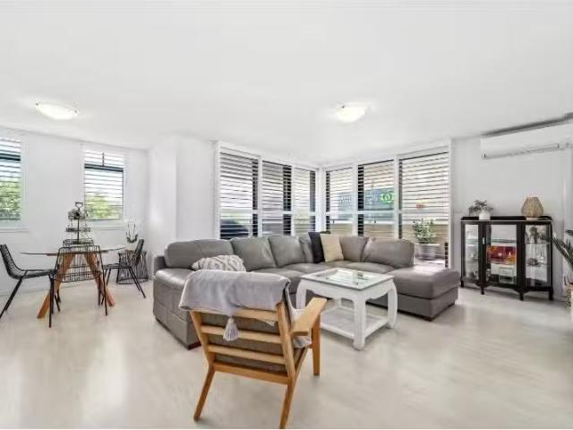 Just in! 102/4 Ravenshaw Street, NEWCASTLE WEST Apartment for.