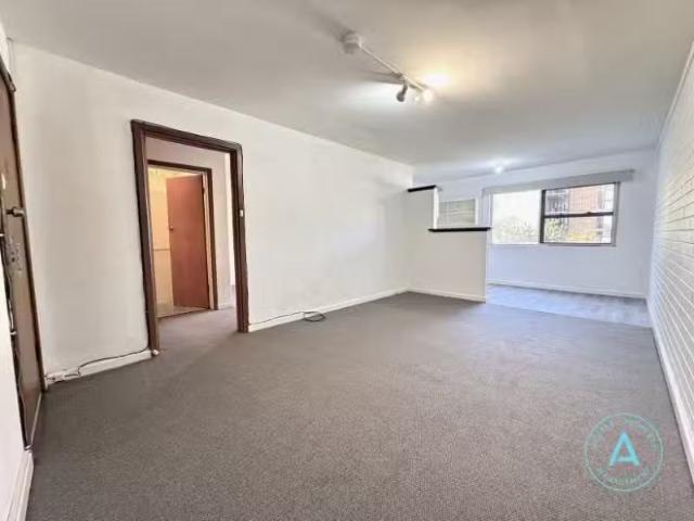 Just in! 10/40 Cambridge Street, WEST LEEDERVILLE Apartment fo.
