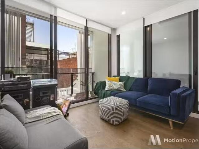 Just in! 104/107 Cambridge Street, Collingwood Apartment for r.