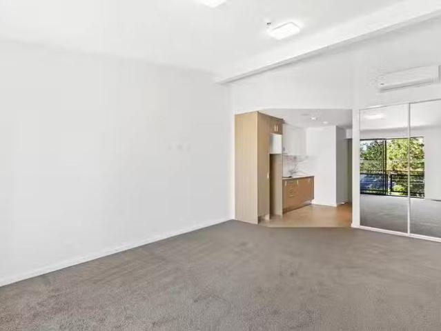 Deal! 104/556 Warringah Road, Forestville, NSW 2087