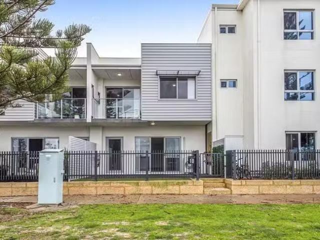 For Rent! 10/49 Palisades Boulevard, Secret Harbour, WA 6173
