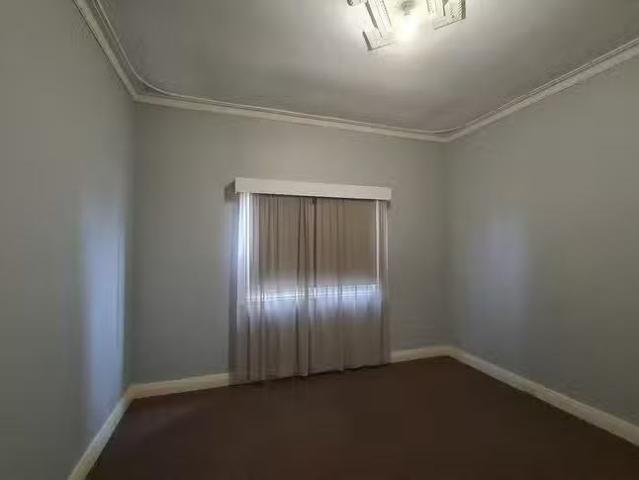 Unique 104 Avon Street, Katanning, WA 6317