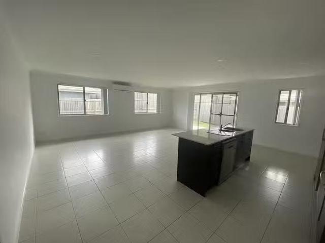 Just in! 106 Dixon Drive, Pimpama, QLD 4209